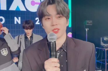 Let’s KCON TOGETHER
本番5分前に意気込みを聞いてみました  ただいま絶賛ライブ配信中  KCON official: 
 Mnet K-p