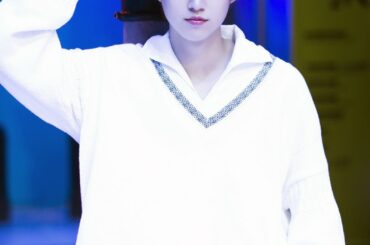 JO1 1ST ALBUM『The STAR』
2020.11.25 Release  キラキラ輝いていた
「Shine A Light」MVビハインドショット