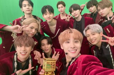 遅くまで #2020MAMA をご視聴いただき誠に
ありがとうございました！  JAMの皆様のおかげで #BEST_NEW_ASIAN_ARTIST という賞を