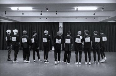 JO1 1st Live Streaming Concert “STARLIGHT”
2020.12.19(SAT)pm8  Coming soon！  #