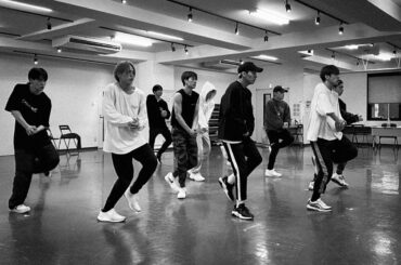 JO1 1st Live Streaming Concert “STARLIGHT”
2020.12.19(SAT)pm8  オンライン単独ライブに先立って
明