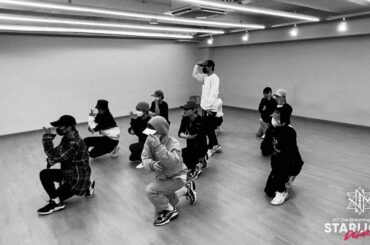 #JO1 Live Streaming Concert 
『STARLIGHT DELUXE』  #JO1と一緒に宇宙旅行 まで
あと5日！  #STARLIG