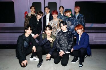 
これまでにルイ・ヴィトンが﻿
世界中のアーティストやデザイナー、﻿
クリエイターとコラボレートしてきた製品が﻿
一同に揃う〈LOUIS VUITTON &〉…