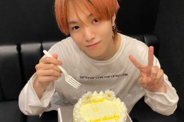 [#大平祥生]
誕生日メッセージ、プレゼント全部みました！
たくさんの方が祝ってくれて嬉しかった〜！
21歳も自分らしく楽しくいきます！
これからも大平祥生とJ