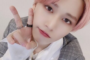 [#白岩瑠姫]
昨日はHEYHEYNEO
ありがとうございました  そしてMUSICFAIRにも
初出演させて頂きました！  いかがでしたか？？  無敵ピンク