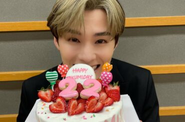 [#川西拓実]
JAMの皆さん誕生日を祝っていただきありがとうございます。
22歳になりました
皆さんの気持ちはしっかりと届いています。
本当にありがとうござい