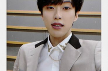 [#河野純喜]
FNS歌謡祭をご覧頂き、ありがとうございます。
音楽界の大先輩である郷ひろみさんと共演させていただいて、本当に嬉しかったです。
僕もあんな風にな