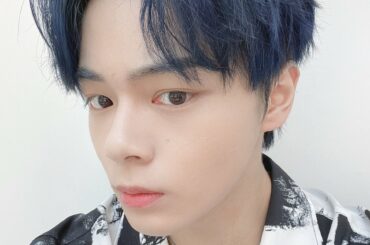 [#鶴房汐恩]
今日は鬼才組と写真を撮ったぜ。まあ俺の鬼才度には敵わねぇ。ふあっっ？？？！  #JO1 #TSURUBOSHION