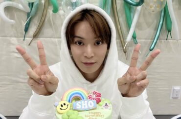 [#與那城奨]
まさかみんなが来てくれるなんて、、、泣
みんなお誕生日お祝いしてくれてありがとーー！！！
そしてJAMのみんなもありがとー！！！  #JO1 #