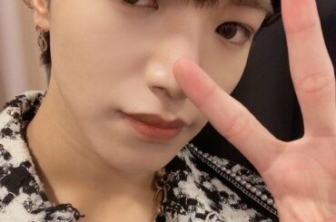 [#大平祥生]
ベストヒット歌謡祭
ありがとうございました！
Run&Goどうだった〜？？
僕たちはめちゃくちゃ楽しかったです！汐恩も楽しかったみたいです！