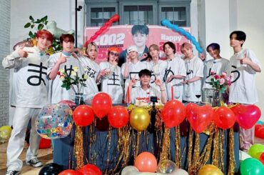 []
JO1の末っ子 豆原一成
記念すべき20歳のお誕生日を
メンバー全員で
サプライズカウントダウンパーティーしました  ま め 誕 生 日 お め で と …