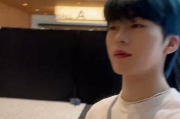 [#木全翔也]
1000日おめでとう！ありがとう！！
これからもよろしくねん！！！  #1000DaysWithJAM
#JO1 #KIMATASYOYA