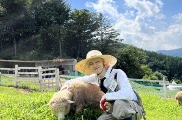 [#白岩瑠姫]
このツイートがご好評でしたら2枚目の白岩瑠姫麦わら帽子verのアクスタを生産検討します  #JO1 #SHIROIWARUKI