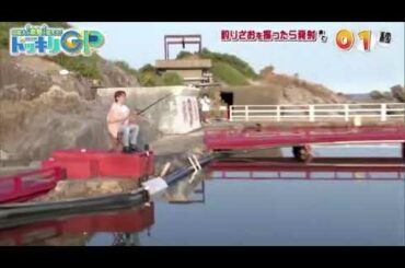 JO1の川西拓実が水に投げ込まれる (Takumi gets thrown into the water)