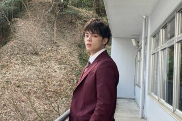 [#鶴房汐恩] 
ブルーバースデーもう三話ですね！  回を重ねるごとにマジで
沼はまっていくので
気をつけてご視聴ください(^ ^)  毎日さみぃ、あと花粉ある