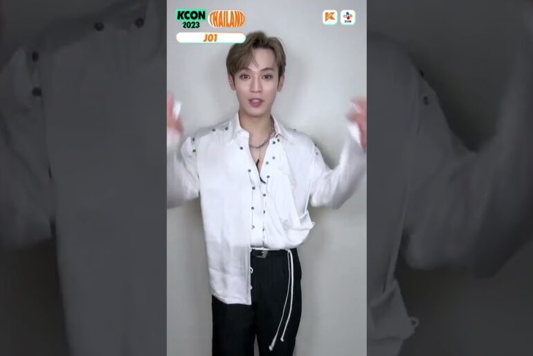 [ENG SUB] Yonashiro Sho dubbing a BL manga JO1 JO1 Fan Club