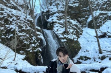 [#鶴房汐恩] 
なんか、俺のアクスタを持って行ったかのような質感の写真やな
寒かったよ。でもめちゃ綺麗やった！  #JO1 #HOTJAPAN #TSURUB