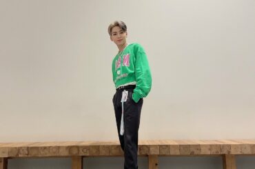 [#川尻蓮] 
3年目の思い出といえば、
やっぱツアーかなー！
ということで、アンコールの衣装たち！！
4年目もたくさん会おうね  #JO1 #KAWASHIR