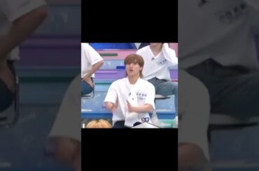 両手を合わせて待つキィヨミかいちゃん~🖤 #金城碧海 #jo1