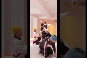 ご機嫌な瑠姫くん見れて幸せ🤍　よなるきもありがとうございます😊 #jo1 #白岩瑠姫 #jam #與那城奨 #tiger #よなるき#河野純喜 #金城碧海 #佐藤景瑚