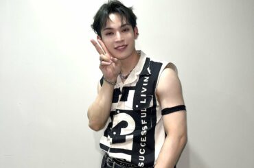 [#與那城奨] 
ついに明日！！Tiger〜！！！
ガオー！！  #JO1 #TROPICAL_NIGHT #Tiger
#YONASHIROSHO