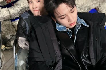 [#川西拓実] 
れんくん寝てますねーーー  #JO1 #KAWANISHITAKUMI