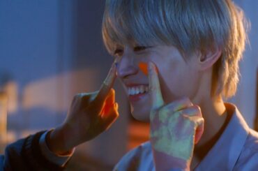 JO1・白岩瑠姫、久間田琳加とじゃれ合い爽やかな笑顔！　主題歌はJO1書き下ろし主題歌「Gradation」を起用　映画『夜が明けたら、いちばんに君に会いにいく』予告編