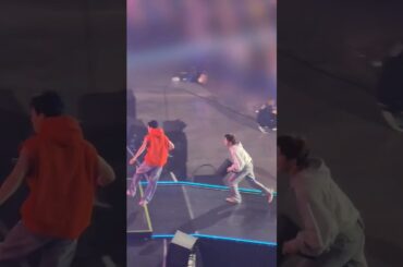 走り方かわいい🩵just touch!! 駆け抜ける奨くん速っ!!#JO1#河野純喜 #BEYONDTHEDARK #BTDTOUR_0805 #有明アリーナ