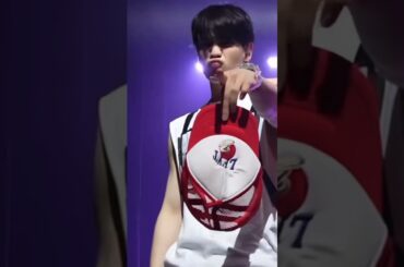 【#豆原一成 】豆原一成のオフショット特集🤭オフ好きすぎる。。 #jo1 #beyondthedark #live #ライブ