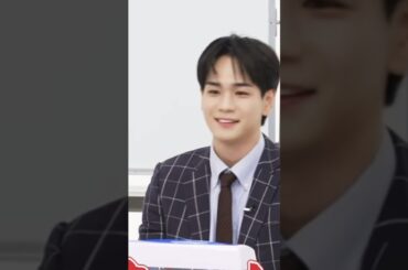 【 #豆原一成 】このスーツ似合いすぎ、、終始かわいいし。お兄ちゃんに見守られてる弟だった🥹 #jo1