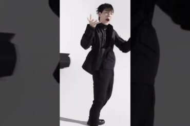 【 #豆原一成 】懐かしいやつだけど、イヴ・サンローランさんは間違いない。 #jo1 #ダンス #ysl