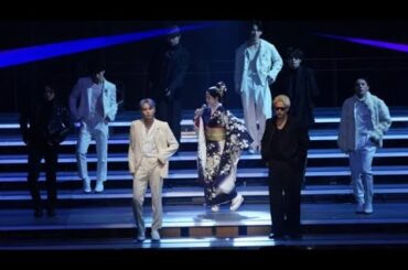 ＜紅白本番＞JO1×BE:FIRST、坂本冬美「夜桜お七」に合わせ妖艶に舞う 黒×白で圧巻オーラ