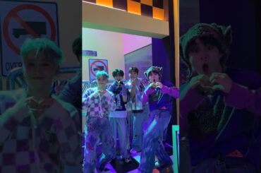 #JO1｜'#Love_seeker'  REN × SYOYA × SHION × SHO #川尻蓮 #REN#木全翔也 #SYOYA#鶴房汐恩 #SHION#與那城奨 #SHO