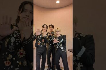 #JO1｜'#Love_seeker' TAKUMI × KEIGO × SHO #HITCHHIKER #川西拓実 #TAKUMI#佐藤景瑚 #KEIGO#與那城奨 #SHO