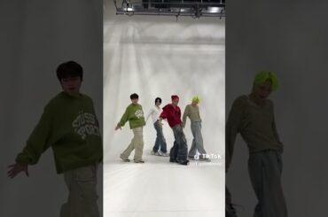 "JO1 | 'WHERE DO WE GO' with #FELIP" - #REN, #JUNKI and #KEIGO of Japanese Idol Group #JO1!