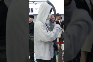 JO1 金城碧海、夜明けの出国で大変でも挨拶を忘れないSKY！#shorts