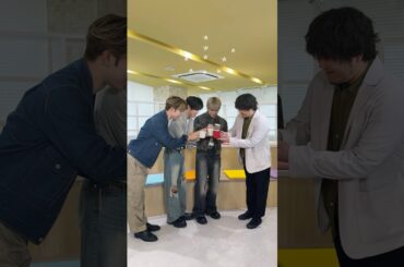 #JO1_ひらく Coffee Gift ☕️🎁 with #秦基博 さんありがとうございました！ #ふじこーひー #JO1 #與那城奨 #河野純喜 #豆原一成  #shorts