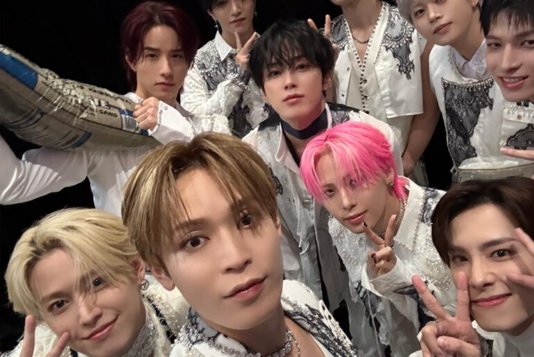 KCON Twitter Update with JO1 (250803) - Greenroom Selfie