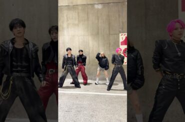 #JO1 | ' #RUSH ' #REN x #TAKUMI x #MAME w/ our awesome choreographer KANUさん #川尻蓮 #川西拓実 #豆原一成 #shorts