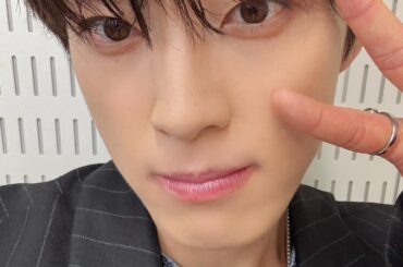 JO1 Weibo Update with Junki (251226) - #JO1SuperTopicBlindBoxSurpriseProject (Q&A translated in comments)