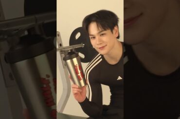 Member Produce Goods Short Shooting Behind - MAME #JO1 #豆原一成 #MAME #JO1DER_SHOW #EIEN #shorts