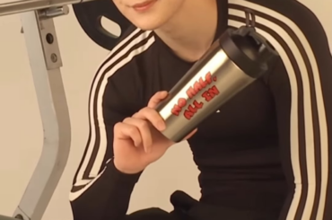 JO1 TikTok Update (260319) - Member Produce Goods (Short Shooting Behind - Mame)