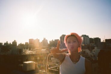 Bourgeois Magazine Twitter Update with Ren (260303) - Happy belated birthday Ren