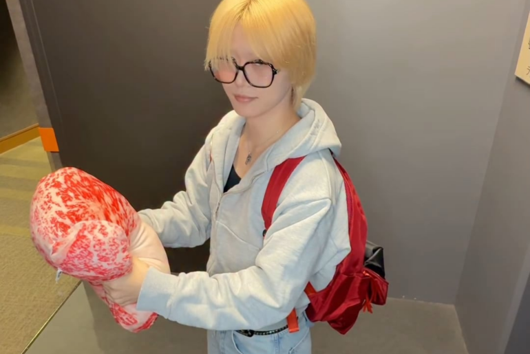 JO1 TikTok Update with Syoya (260410) - I got the size wrong 🥺