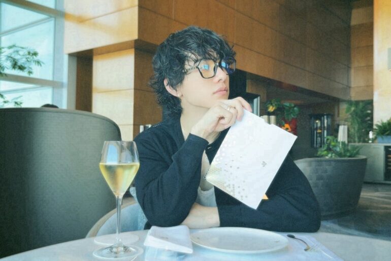 Keigo Twitter Updates (260513) - I went to Bee de Chaumet Afternoon Tea!